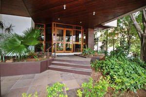 Image 7 - 1298