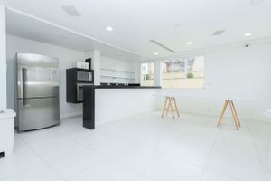 Image 9 - 37359