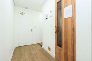 Image 11 - 37359