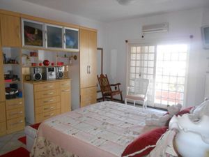Image 8 - 10003