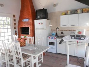 Image 18 - 10003