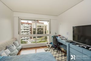 Image 17 - 100283