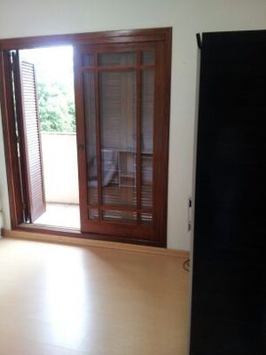 Image 30 - 100306