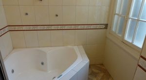 Image 4 - 100380