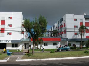 Image 3 - 100579