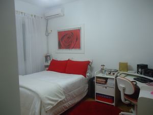 Image 9 - 100582