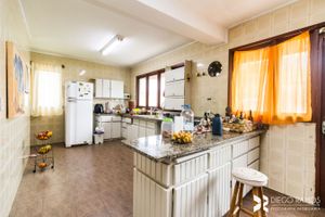 Image 34 - 100821
