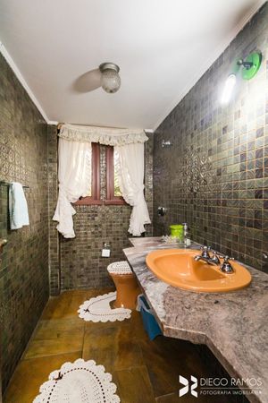 Image 38 - 100821