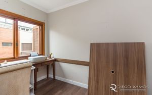 Image 4 - 100851