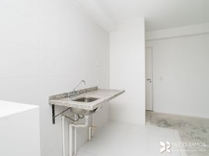 Image 19 - 101572