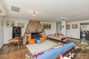Image 11 - 101656