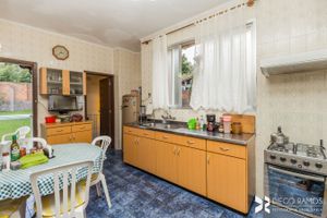 Image 40 - 101656