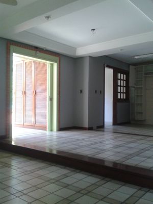 Image 33 - 101823