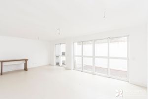 Image 3 - 101958