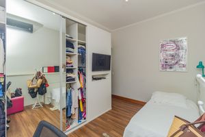 Image 37 - 102023