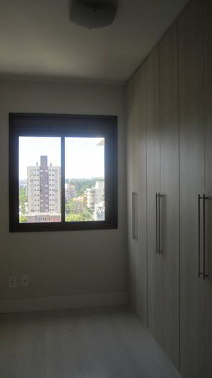 Image 27 - 102158