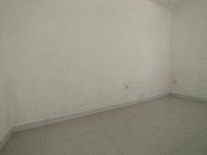 Image 11 - 102754