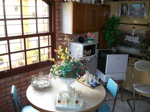 Image 6 - 102858