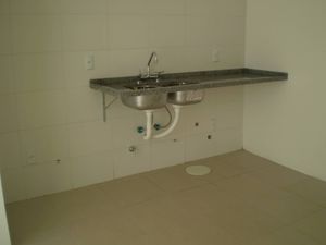 Image 8 - 102906