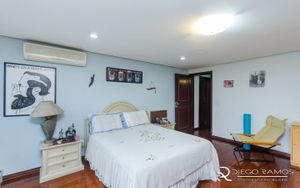 Image 11 - 103052
