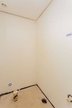 Image 36 - 103095
