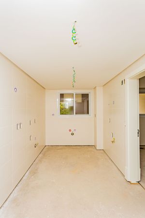 Image 38 - 103095