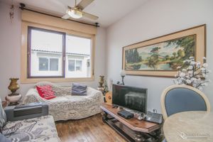 Image 4 - 103113
