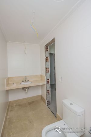 Image 15 - 103176