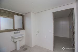 Image 32 - 103176