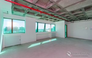 Image 4 - 103298