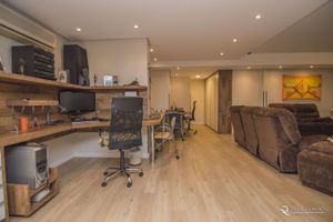 Image 43 - 103324