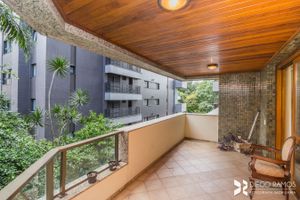Image 4 - 103372