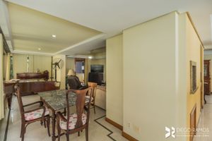 Image 15 - 103372