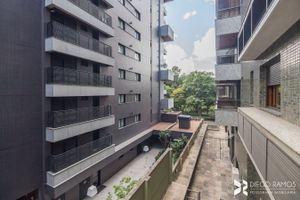 Image 18 - 103372