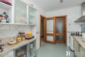 Image 44 - 103372
