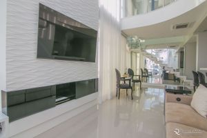 Image 3 - 103530