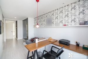 Image 27 - 103752