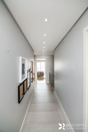 Image 33 - 103752