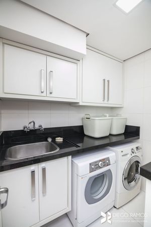 Image 37 - 103752