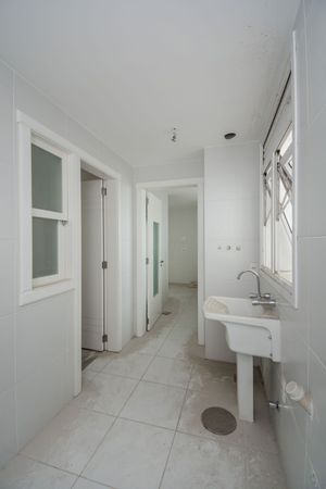 Image 32 - 103791