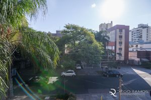 Image 11 - 10433