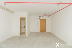 Image 1 - 104402