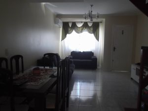 Image 5 - 104454