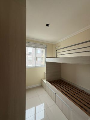 Image 6 - 104692