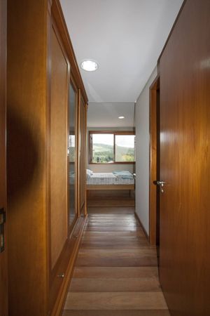 Image 22 - 104713