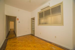 Image 11 - 104786