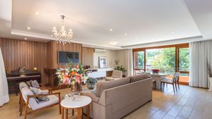 Image 4 - 104973