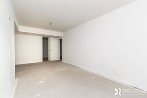 Image 8 - 105100