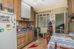 Image 11 - 105379