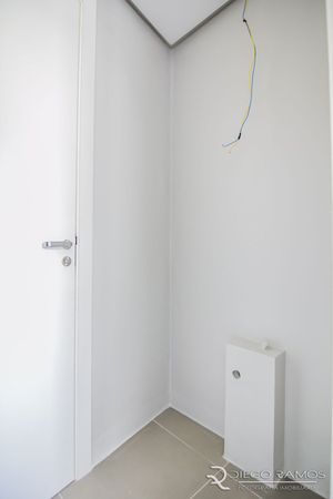 Image 19 - 105449